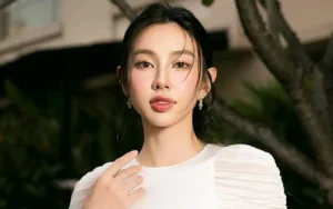 thuy tien mat ngu so hai sau lum xum quang cao keo rau cu 081636 300x188 jpg