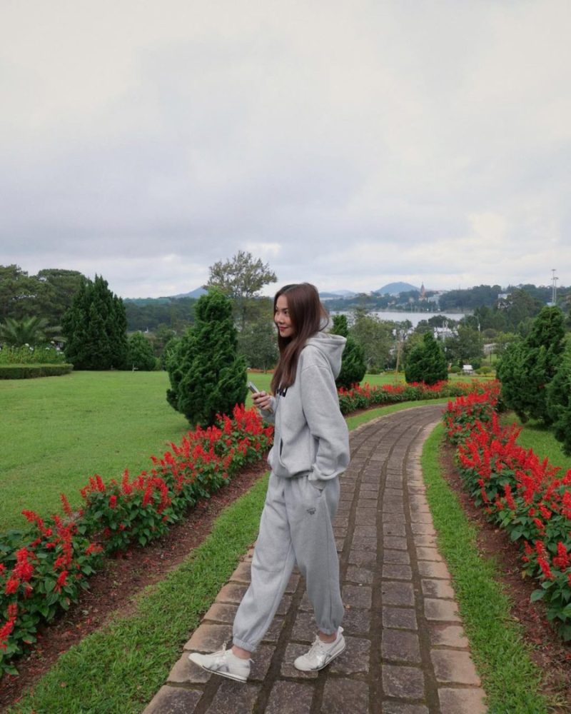 Hoodie thể thao là một trong những kiểu áo linh hoạt nhất