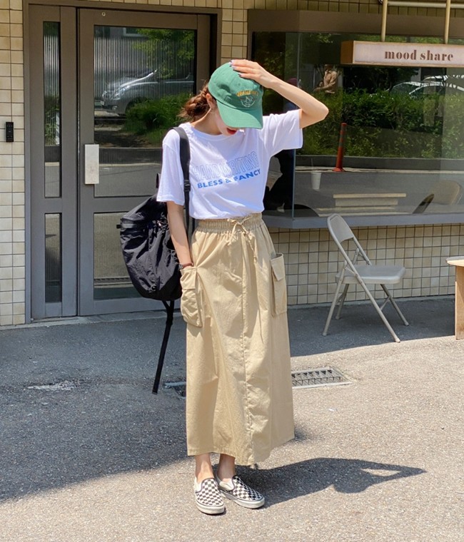 Chân váy túi hộp mang phong cách bụi bặm, đường phố, không có sự thanh lịch và trang nhã