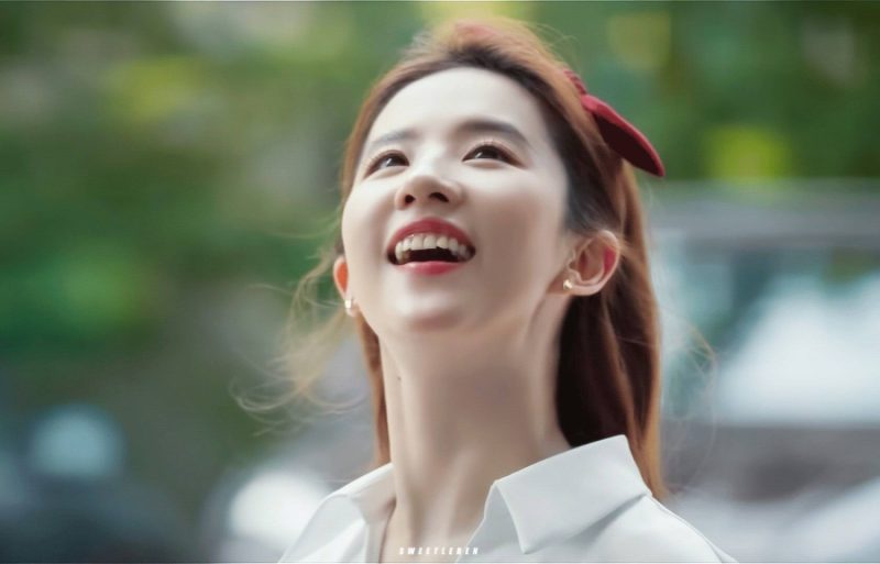 lamdep2-0912 Lưu Diệc Phi được mệnh danh là “thần tiên tỷ tỷ” nhờ vẻ đẹp thanh tao và làn da không tì vết