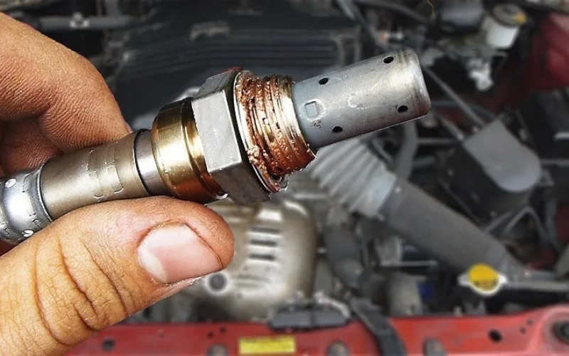 Cảm biến oxy trên ô tô bị hỏng