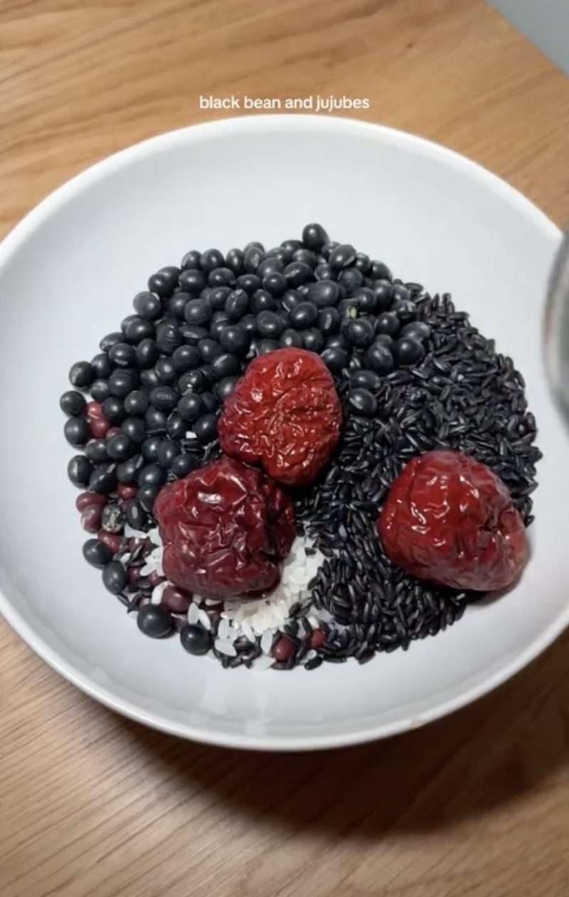 Cháo dưỡng nhan truyền đời là thuốc mọc tóc tự nhiên, giúp da trắng sáng, nguyên liệu dễ nấu, rẻ bèo- Ảnh 3.