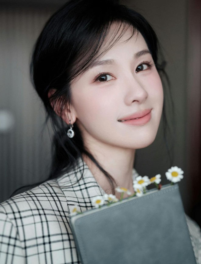 Hot lại clip mới vào nghề của đối thủ Chương Nhược Nam, có 1 điểm gây tiếc nuối- Ảnh 13.