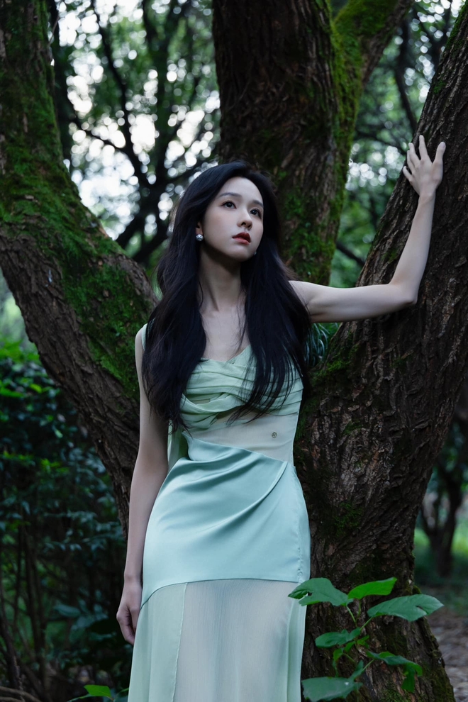 Hot lại clip mới vào nghề của đối thủ Chương Nhược Nam, có 1 điểm gây tiếc nuối- Ảnh 15.