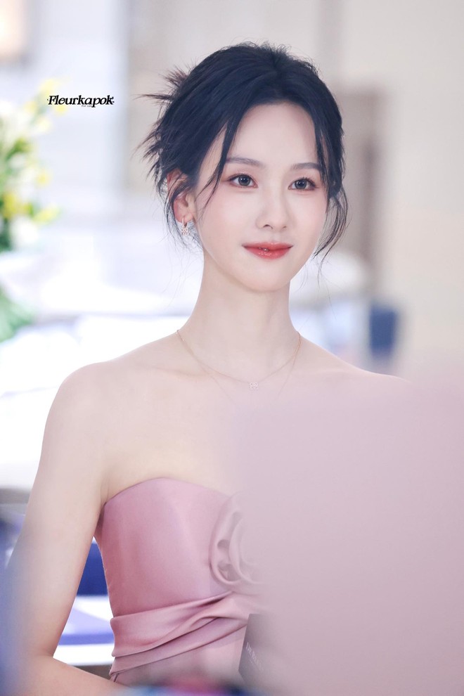 Hot lại clip mới vào nghề của đối thủ Chương Nhược Nam, có 1 điểm gây tiếc nuối- Ảnh 10.