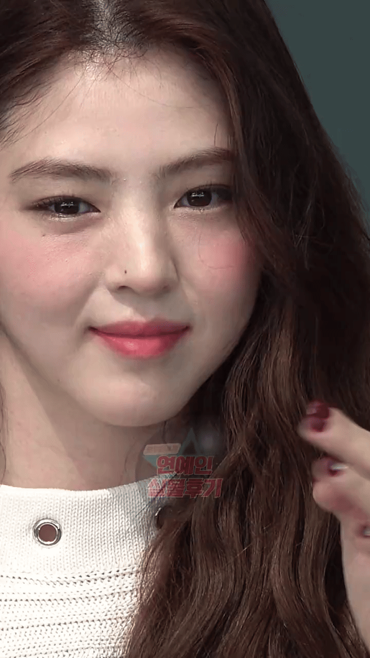 Soi da thật của hội mỹ nhân Hàn: Người đẹp xuất thần, người bị “dìm” tơi tả- Ảnh 2.