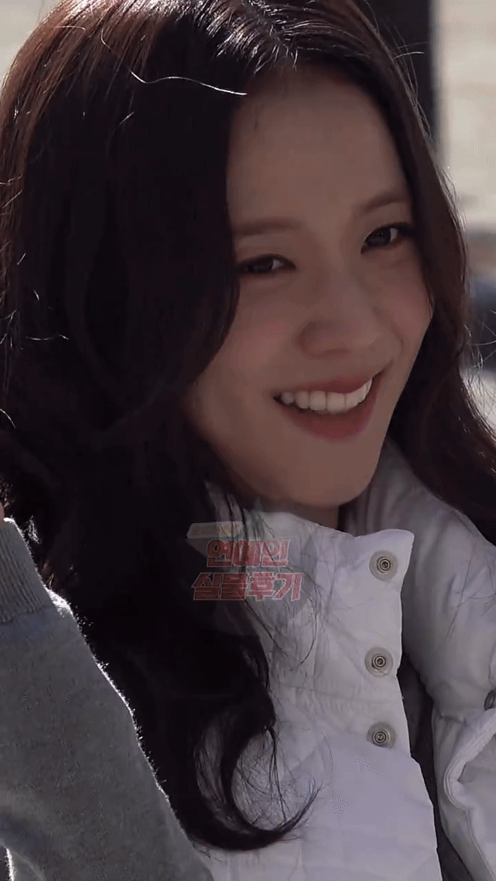 Soi da thật của hội mỹ nhân Hàn: Người đẹp xuất thần, người bị “dìm” tơi tả- Ảnh 5.