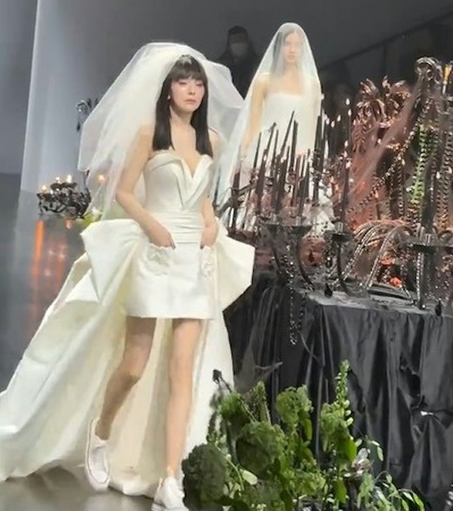 Vẻ ngoài khó tin của sao nữ ‘Tân dòng sông ly biệt’ - Ảnh 3.