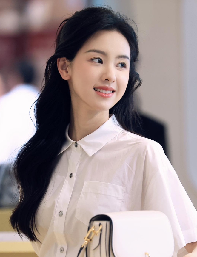 Hot lại clip mới vào nghề của đối thủ Chương Nhược Nam, có 1 điểm gây tiếc nuối- Ảnh 1.