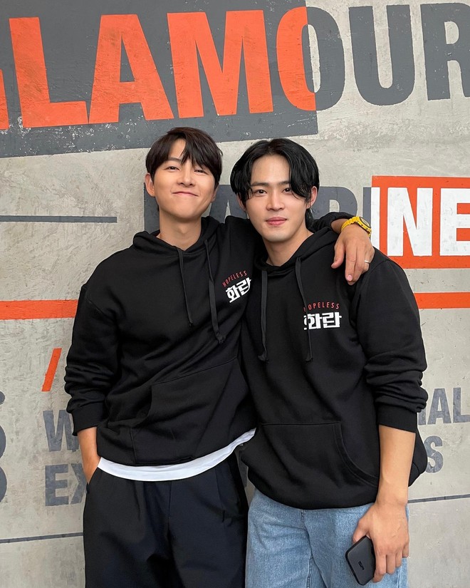 Song Joong Ki xuống sắc không phanh- Ảnh 9.