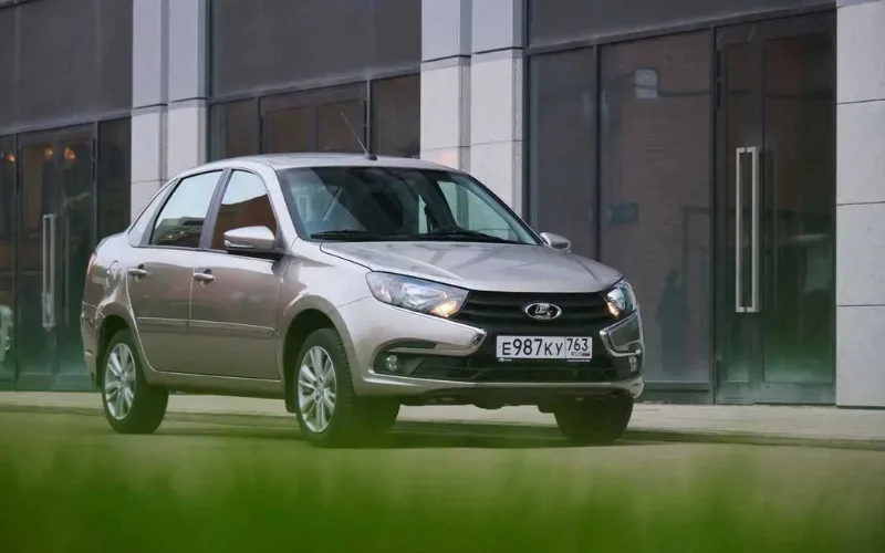 Lada Granta 2025 dự kiến trang bị động cơ 1.6L hút khí tự nhiên, sản sinh công suất vận hành 87 mã lực