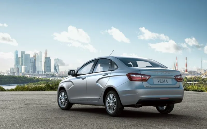 lada-vesta-4-png Phần đuôi xe Lada Vesta 2025 sở hữu kiểu dáng vuông vắn và toát lên vẻ tinh tế