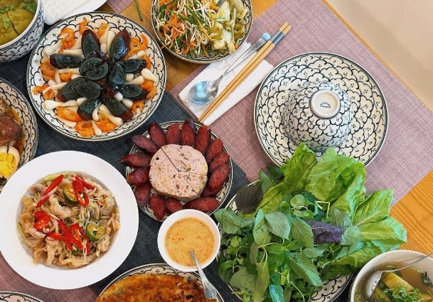 Cô nấu được nhiều món ngon từ Đông sang Tây, trình bày đẹp mắt.