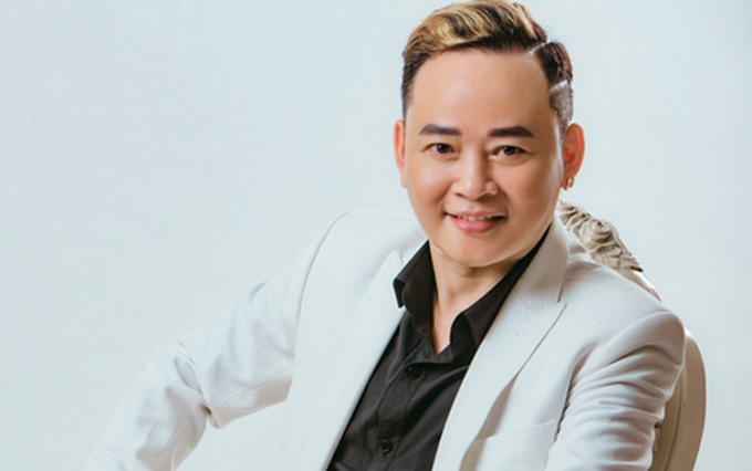 saoviet-1515 Nam diễn viên kết hôn lần 4 với một cô gái ngoài ngành giải trí kém 12 tuổi.