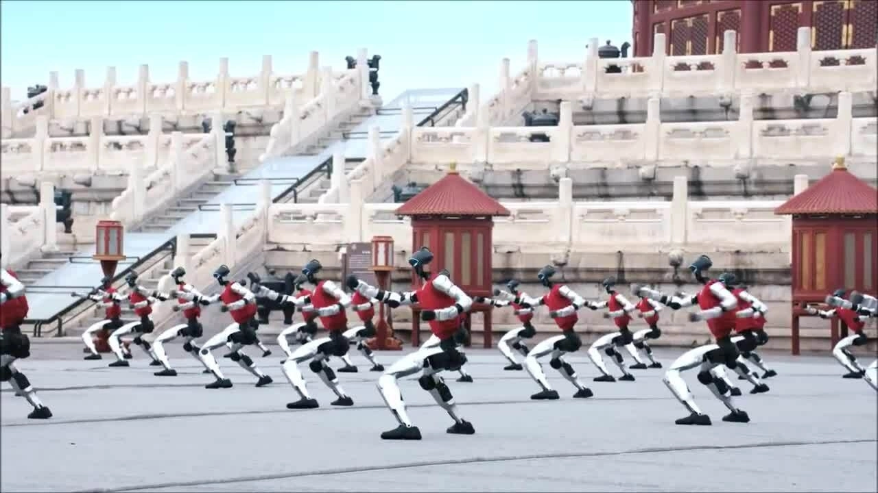 49 robot hình người Trung Quốc múa võ đồng bộ