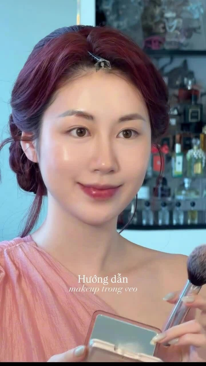 Layout trang điểm trong veo, đi đâu cũng hợp ngày xuân