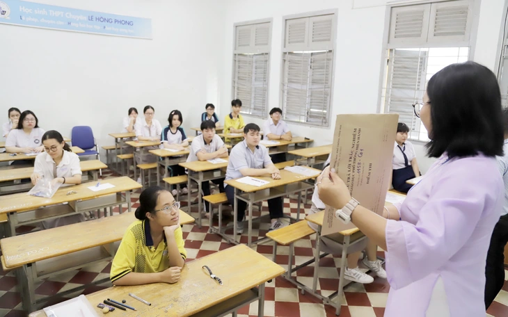 Hà Nội khảo sát diện rộng lớp 11, 12 theo cấu trúc thi tốt nghiệp 2025 - Ảnh 3.