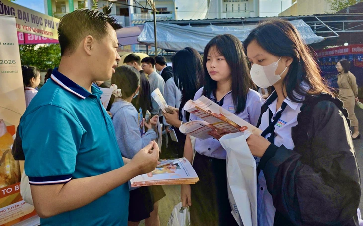 ‘Em xinh’ DANMY mang bản rap mới toanh đến Ngày hội tư vấn tuyển sinh 2026 tại Hà Nội - Ảnh 5.