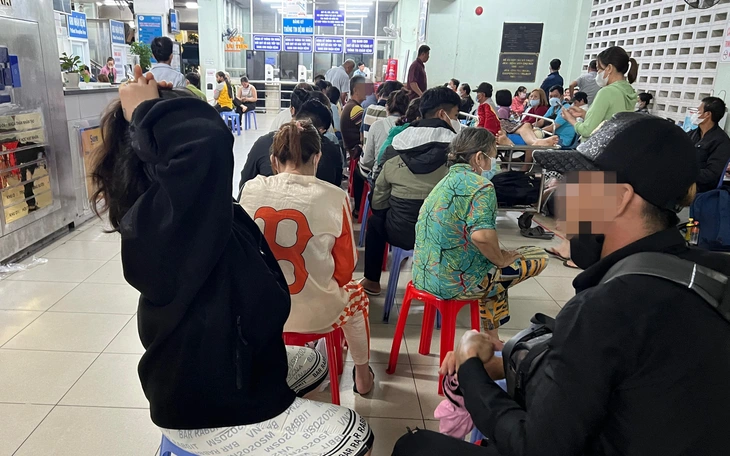 Sinh viên Đà Nẵng làm 'trợ lý bác sĩ AI', giảm cảnh chờ đợi ở bệnh viện - Ảnh 2.