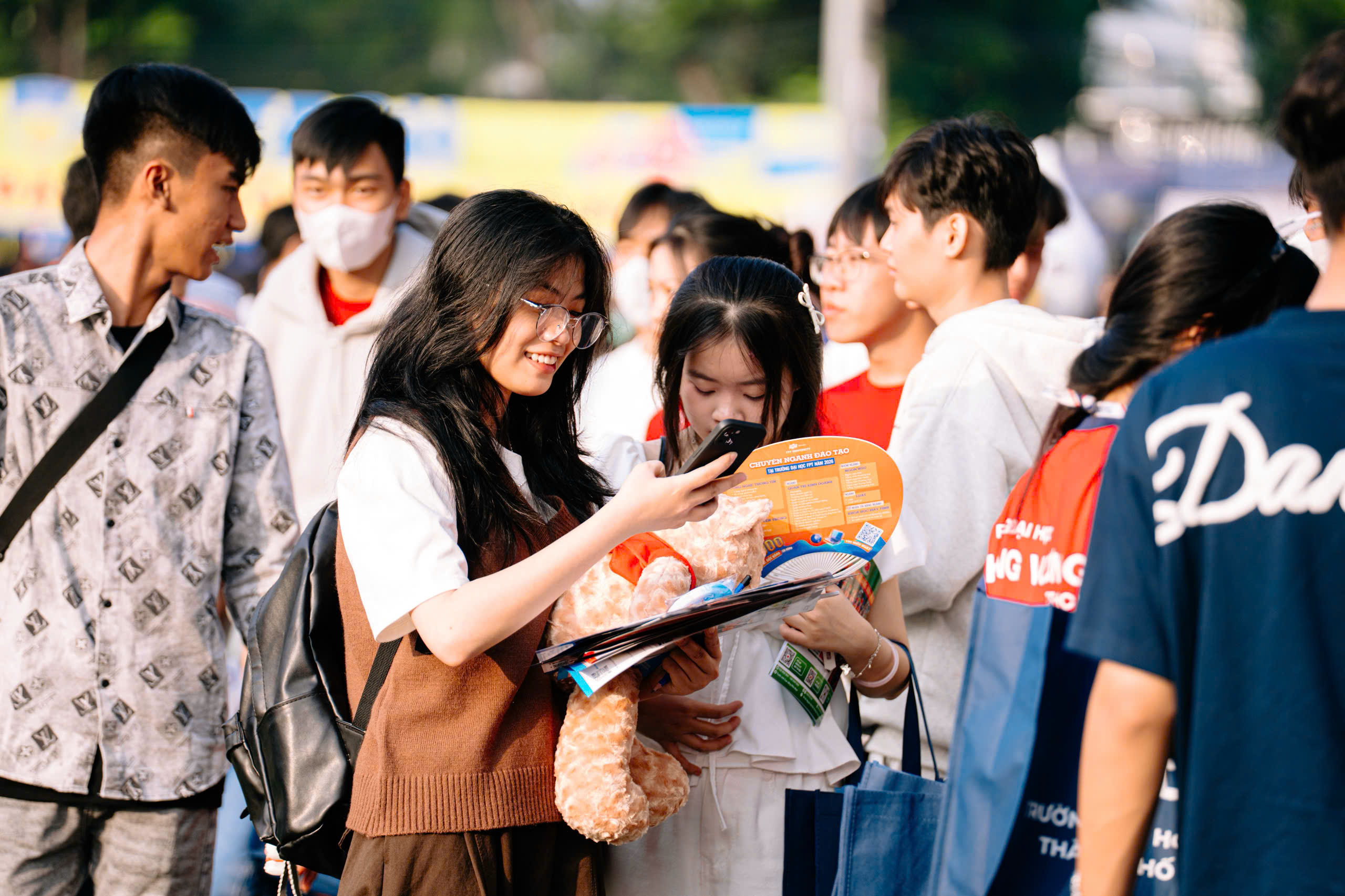 tư vấn tuyển sinh - Ảnh 1.