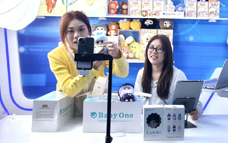 Thị trường việc làm 2025-2026: Doanh nghiệp chọn 'ít nhưng chất' - Ảnh 2.