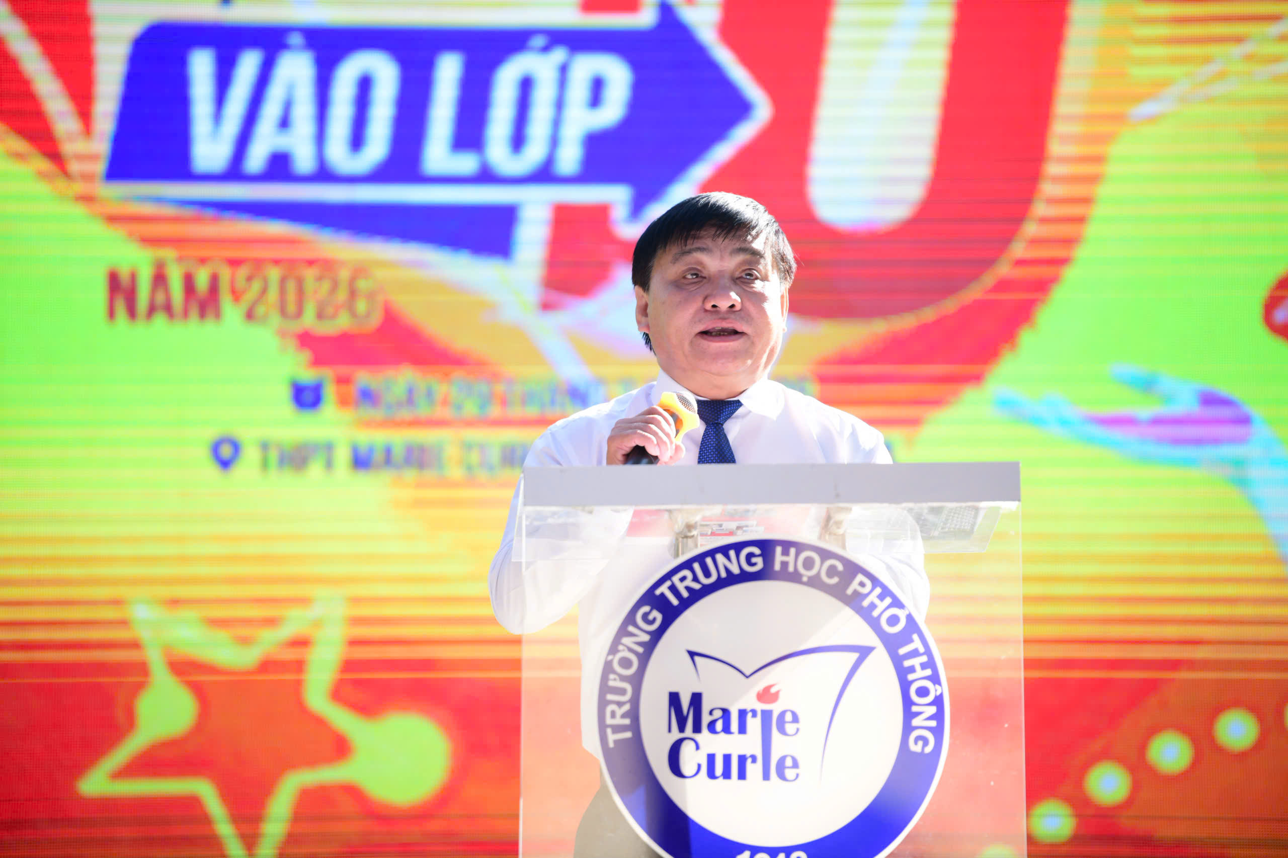 Sáng nay, Tuổi Trẻ tổ chức Ngày hội ‘Tự tin vào lớp 10’ tại THPT Marie Curie và THPT Hoàng Hoa Thám - Ảnh 4. lớp 10 - Ảnh 4.