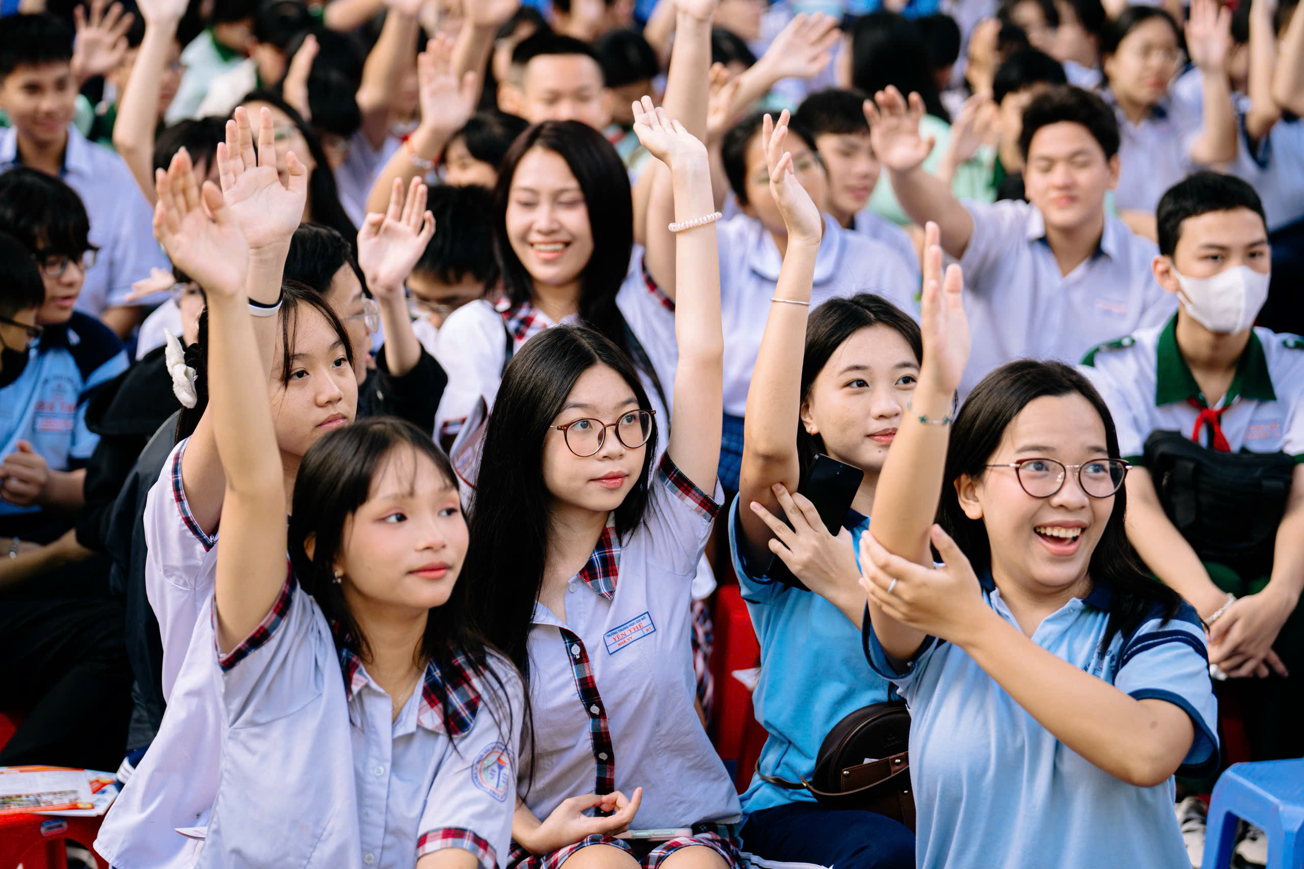 Sáng nay, Tuổi Trẻ tổ chức Ngày hội ‘Tự tin vào lớp 10’ tại THPT Marie Curie và THPT Hoàng Hoa Thám - Ảnh 6. lớp 10 - Ảnh 2.