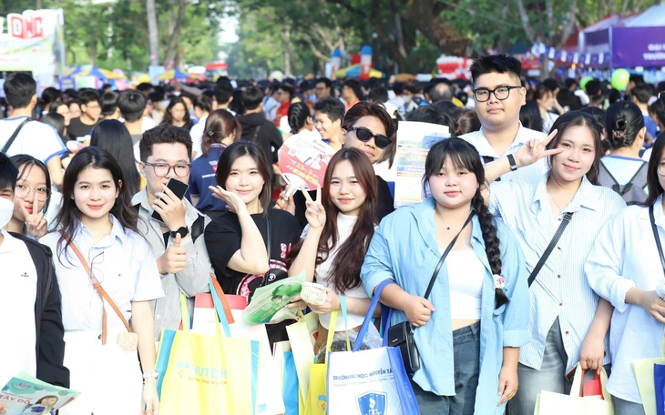 Đại học Cần Thơ tăng chỉ tiêu tuyển sinh 2026 - Ảnh 2.