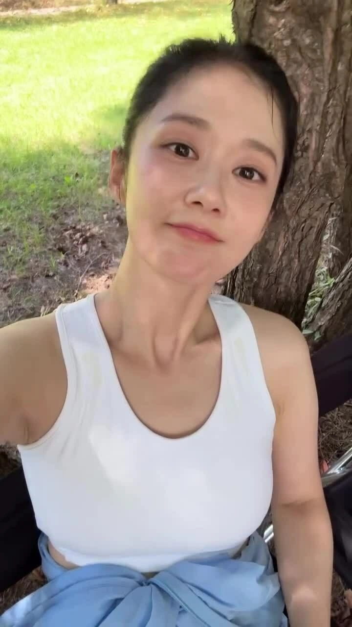 7 thói quen đơn giản giúp Jang Na Ra tự tin khoe mặt mộc ở tuổi 45