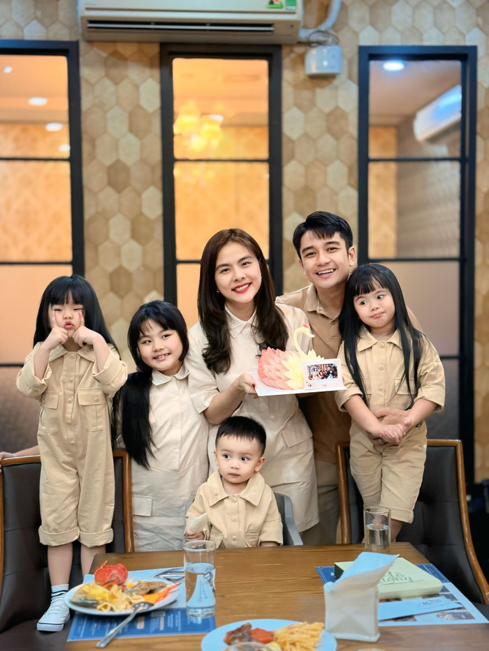 af4lwhy3pv1-4wk37pw2hp2-7iprtg497d3 Nữ diễn viên hiện có hôn nhân viên mãn.