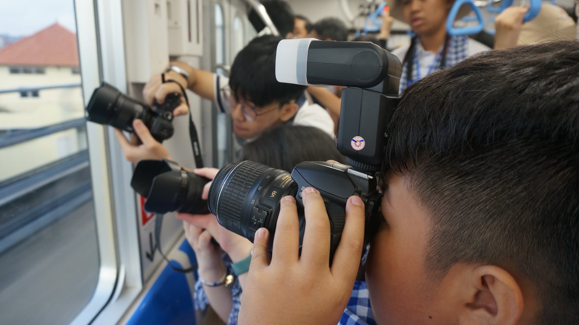 anh01-4-17744337081671565030627 ảnh Tuổi Xanh - Ảnh 1.