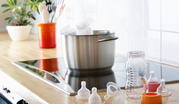 Tiệt trùng dụng cụ sữa trước khi sử dụng