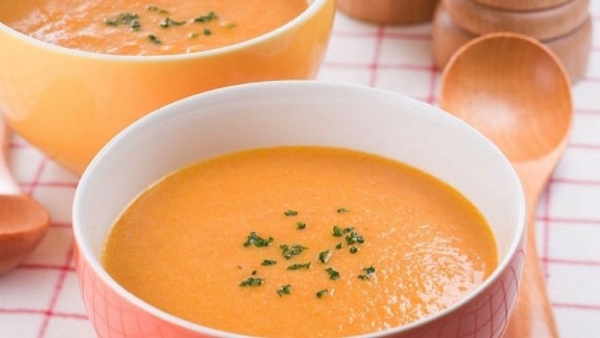 cach-lam-dau-gac-cho-be-6 Trộn dầu gấc trực tiếp vào đồ ăn dặm của bé