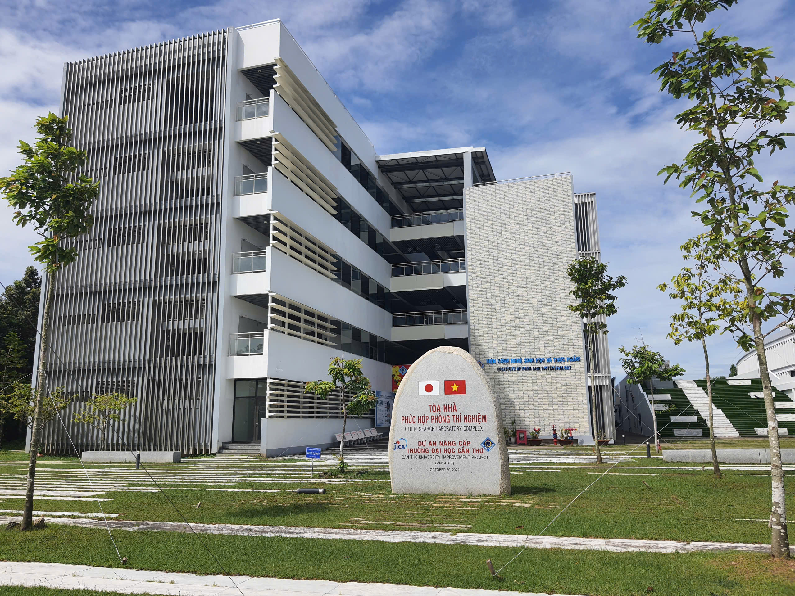 Đại học Cần Thơ tăng chỉ tiêu tuyển sinh 2026 - Ảnh 1.