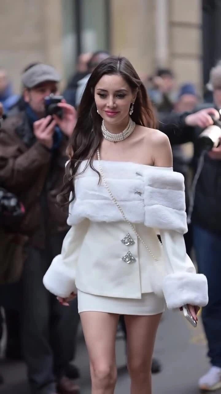 Deborah Hung dự tuần thời trang