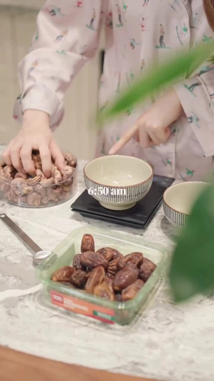 Diễm My 9X thay bữa sáng bằng sữa hạt để sớm giảm được 12 kg