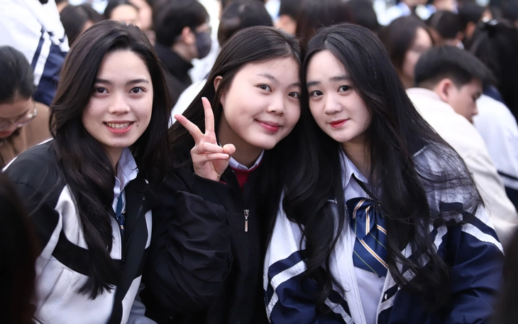 Phó Thủ tướng Hồ Quốc Dũng: Đào tạo luật phải bắt nhịp AI và kinh tế số - Ảnh 2.