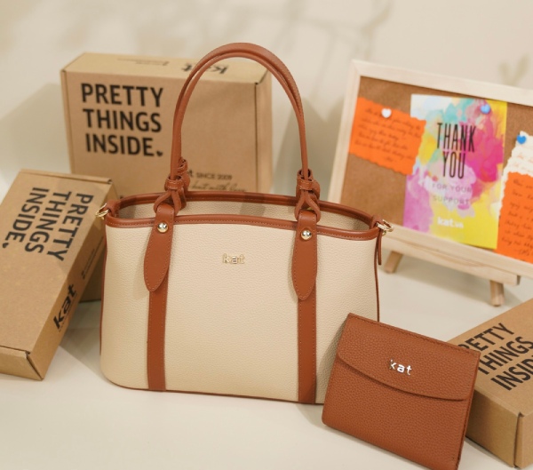 tui-xach-cung-la-mon-qau-nen-chon