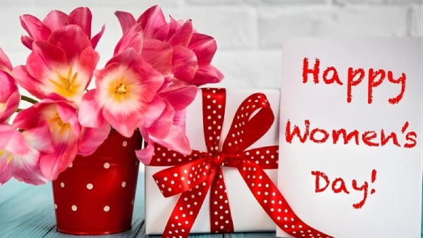 can-chon-qua-m8-3-gi-cho-hop