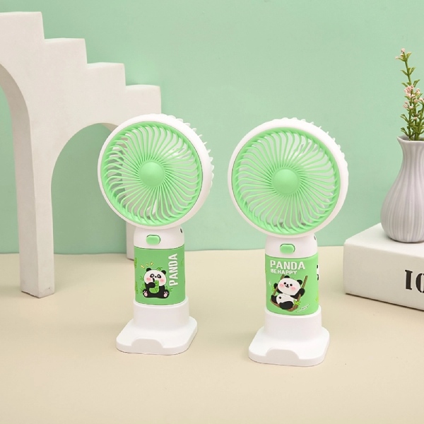 quat-cam-tay-la-mon-qua-thiet-thuc