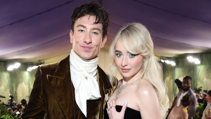 Barry Keoghan tiết lộ bị công kích ngoại hình sau chia tay Sabrina Carpenter.