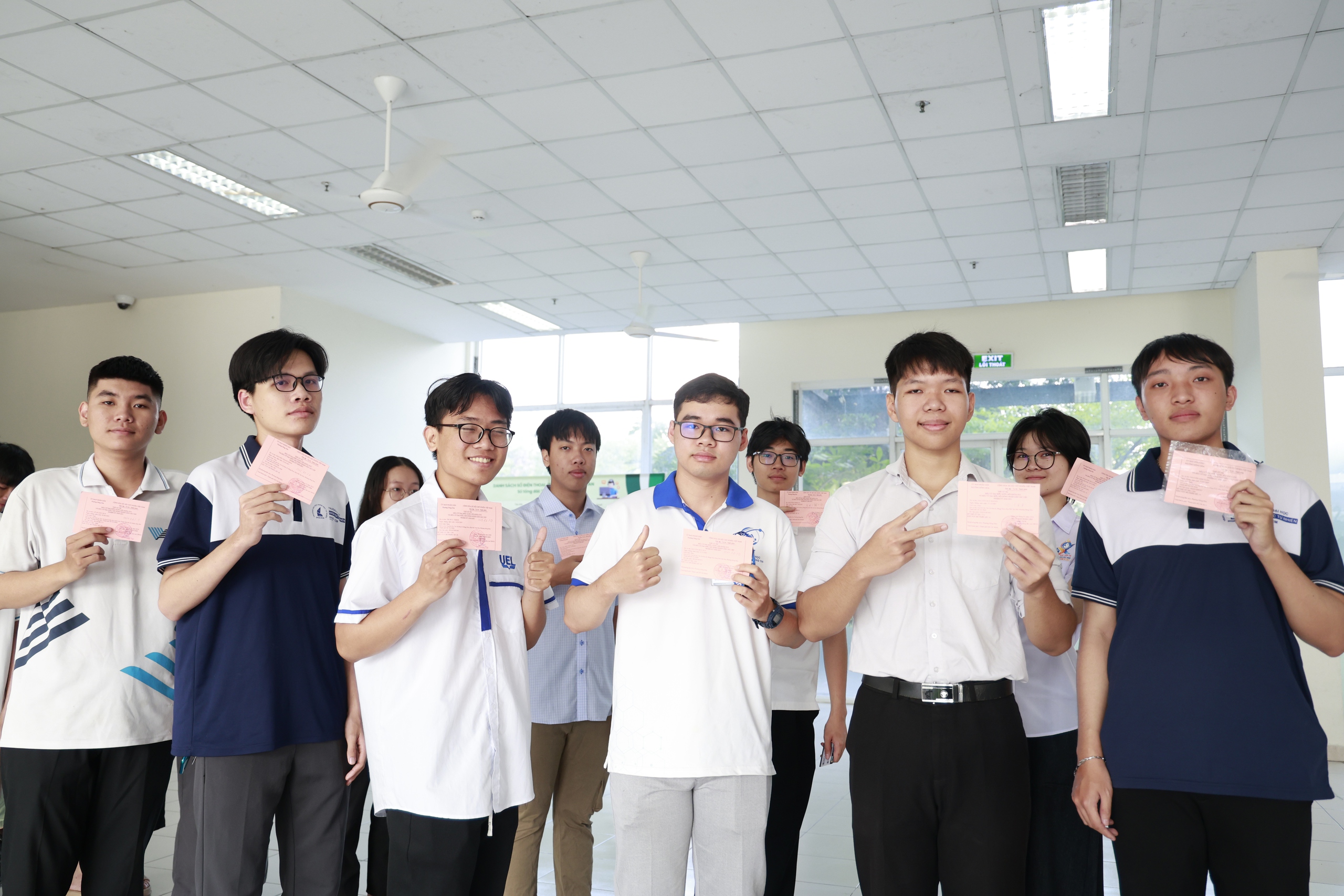 bầu cử - Ảnh 5.