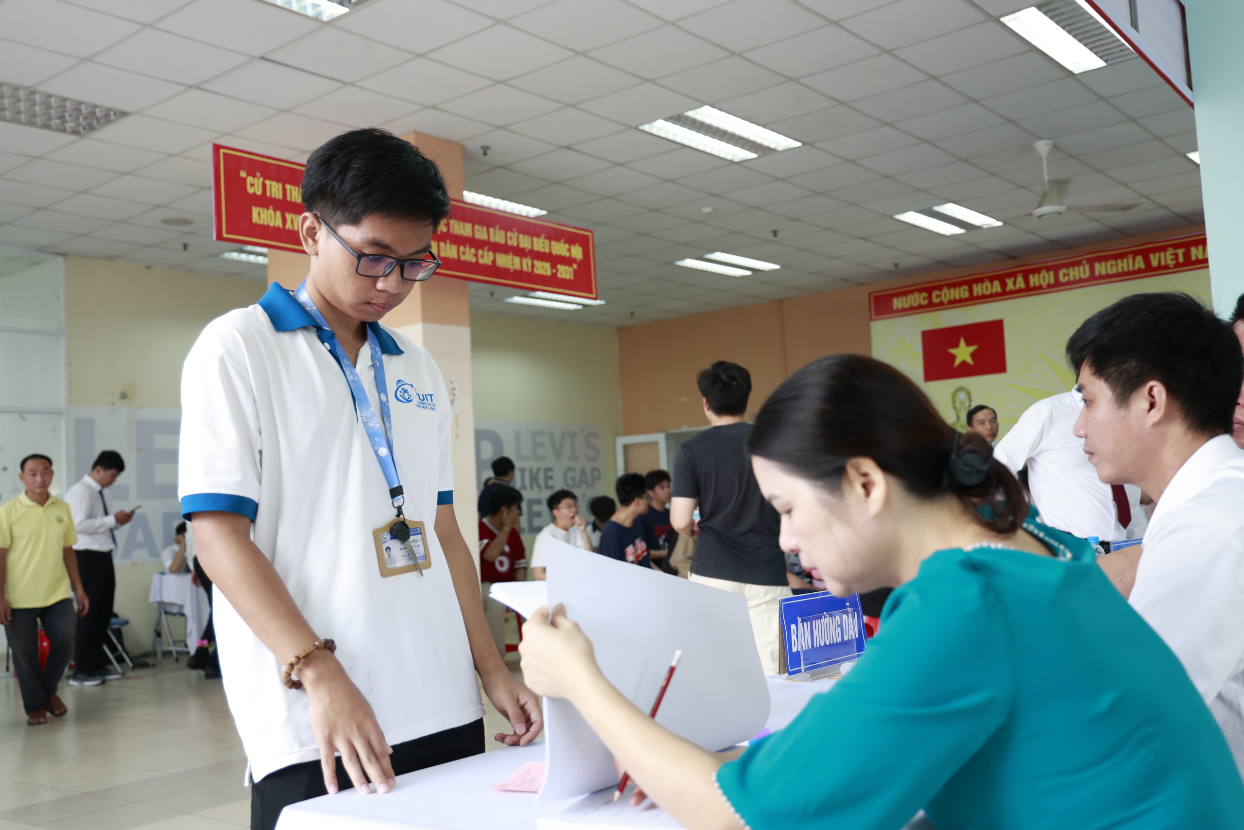 bầu cử - Ảnh 6.