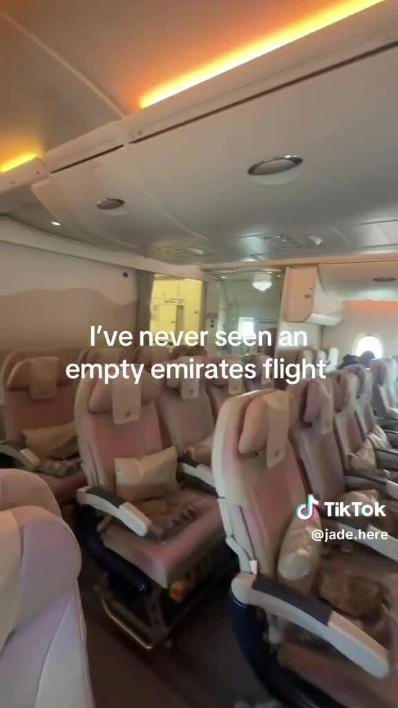 Những chuyến bay 'ma' trên bầu trời Dubai