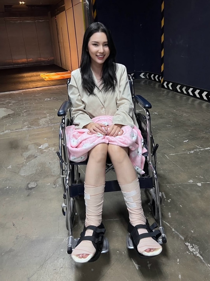 pvmpbwzocx1-sz3nsmjsdy2-rsx0h221ei3 Miss Grand Satun 2026 gặp tai nạn trong quá trình tập luyện. Ảnh: MGTL