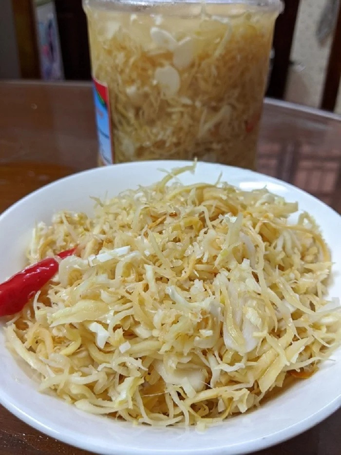 Lần đầu ăn Nhút Thanh Chương – món đặc sản quê vợ chồng Hồ Văn Cường: Cảm giác 'sốc' nhưng đầy cuốn hút Ảnh 4