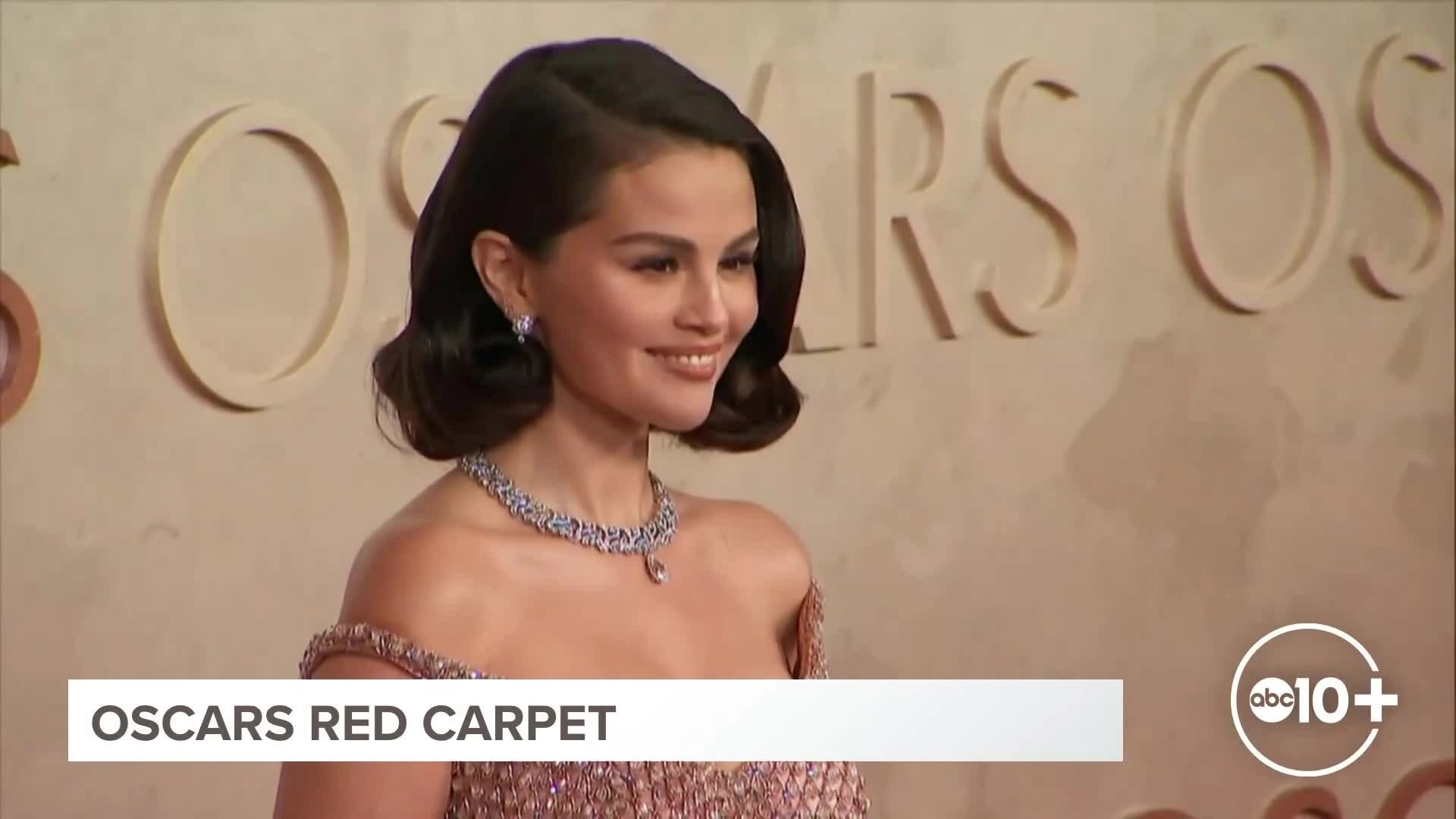 Selena Gomez ở Oscar 2025