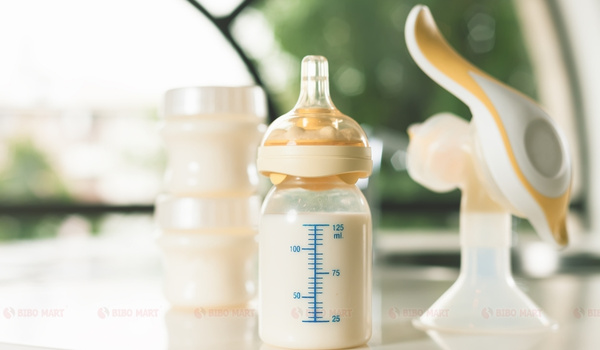 Sữa mẹ để nhiệt độ phòng khoảng 26 độ được bao lâu?