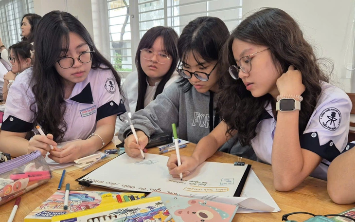 TP.HCM: học sinh vào lớp 10 tăng hơn 42.000 em, sở giáo dục chỉ đạo khẩn - Ảnh 3.