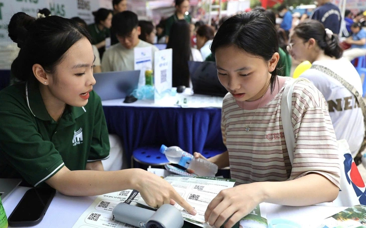 Muốn làm trong lĩnh vực dầu mỏ, dầu khí, học ngành gì? - Ảnh 7.